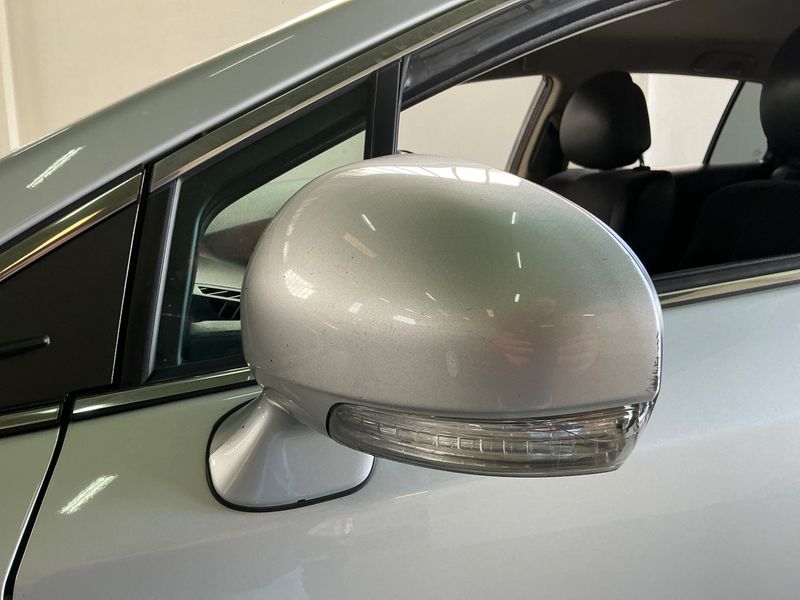 Toyota Avensis 2.0 D-4D 2014 – снимка 24