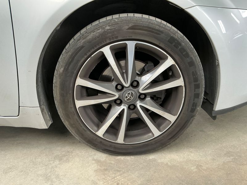 Toyota Avensis 2.0 D-4D 2014 – снимка 11