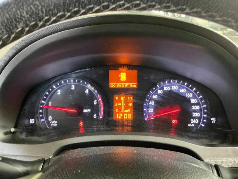 Toyota Avensis 2.0 D-4D 2014 – снимка 18