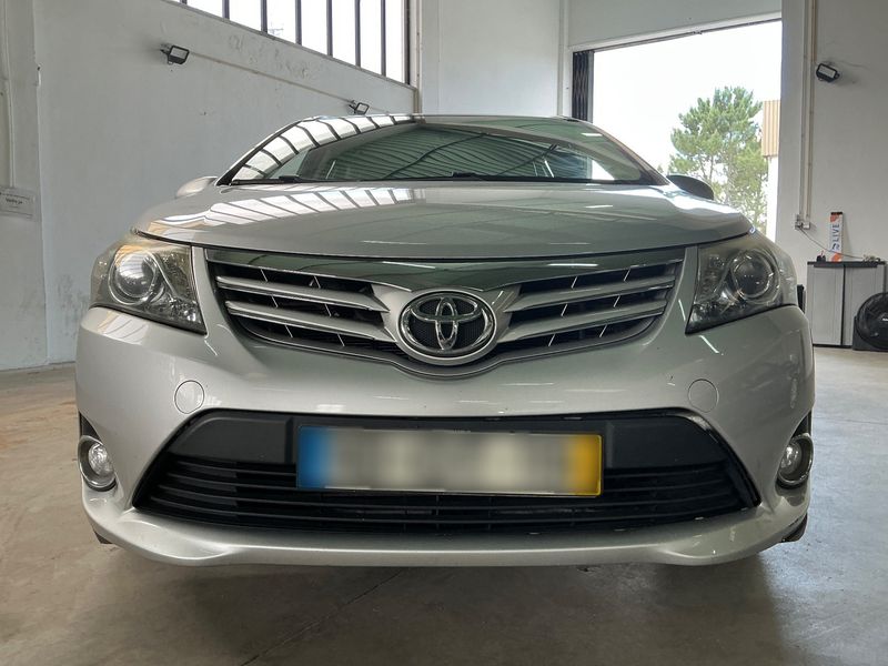 Toyota Avensis 2.0 D-4D 2014 – снимка 14