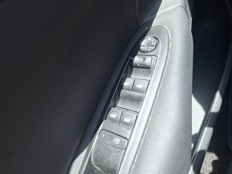 Citroen C4 1.6 HDi Exclusive 2011 – снимка 28