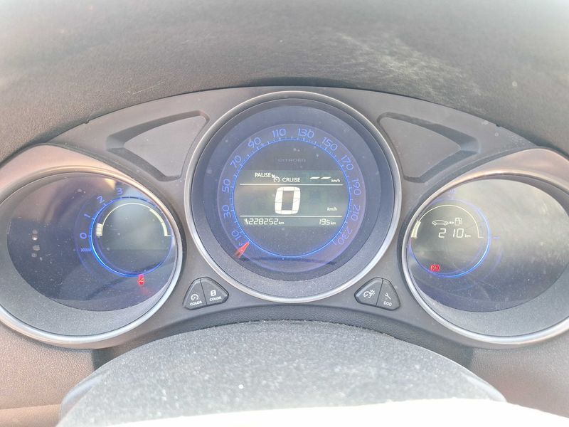 Citroen C4 1.6 HDi Exclusive 2011 – снимка 22