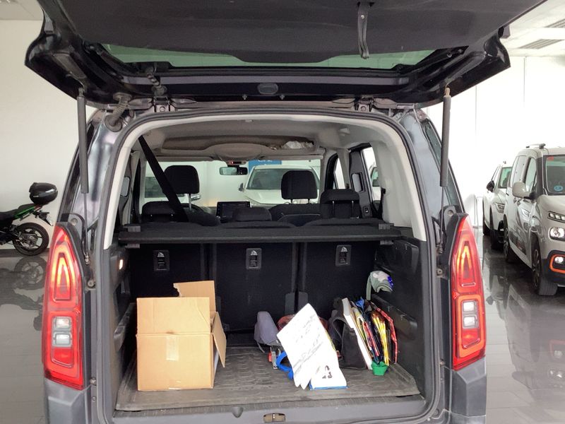 Citroen Berlingo 1.5 Blue-HDi Shine M 2019 – снимка 15