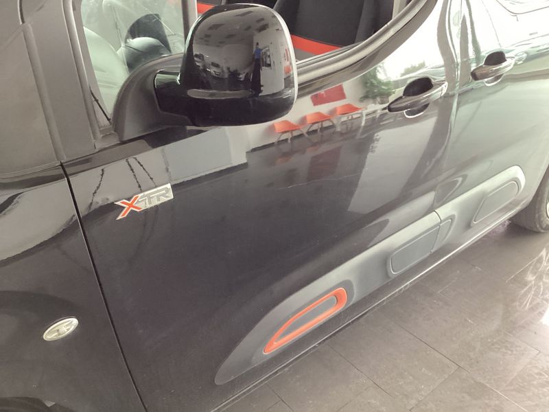 Citroen Berlingo 1.5 Blue-HDi Shine M 2019 – снимка 26
