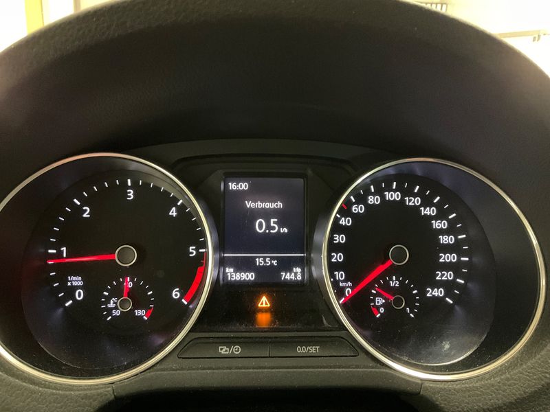 Volkswagen Polo 1.4 TDI Lounge BlueMotion Tech 2015 – снимка 18