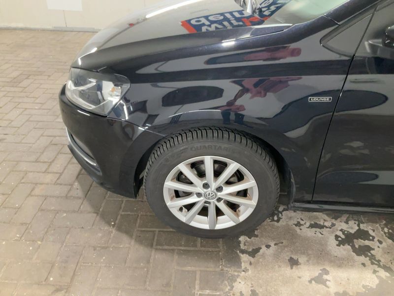 Volkswagen Polo 1.4 TDI Lounge BlueMotion Tech 2015 – снимка 3