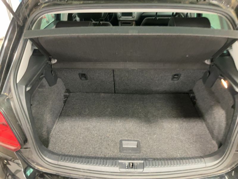 Volkswagen Polo 1.4 TDI Lounge BlueMotion Tech 2015 – снимка 15