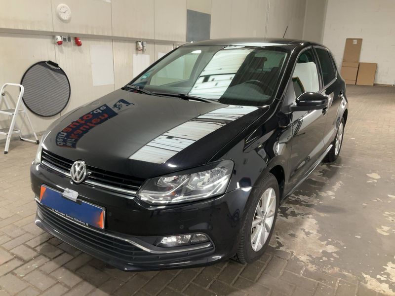 Volkswagen Polo 1.4 TDI Lounge BlueMotion Tech 2015 – снимка 1