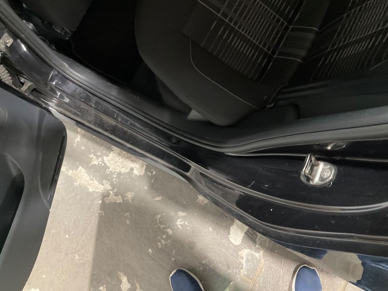 Volkswagen Polo 1.4 TDI Lounge BlueMotion Tech 2015 – снимка 43