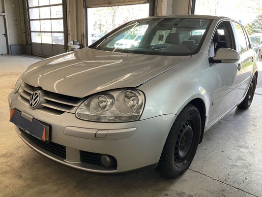 Volkswagen Golf V 1.6 FSI Tour 2007 – снимка 1