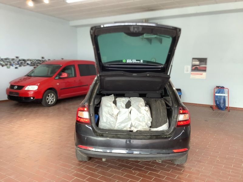 Skoda Rapid Spaceback 1.2 TSI Emotion Plus 2015 – снимка 16