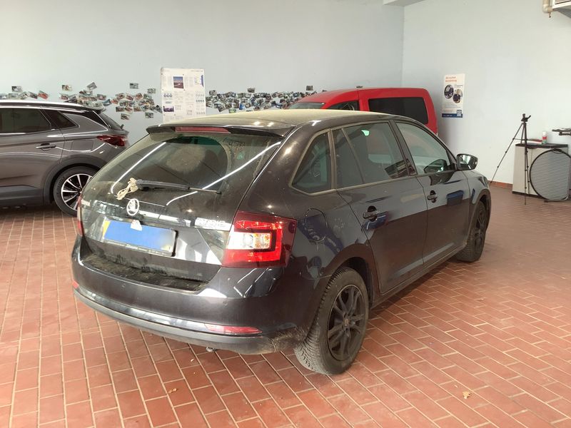Skoda Rapid Spaceback 1.2 TSI Emotion Plus 2015 – снимка 8