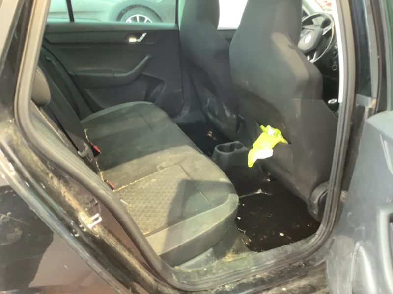 Skoda Rapid Spaceback 1.2 TSI Emotion Plus 2015 – снимка 20