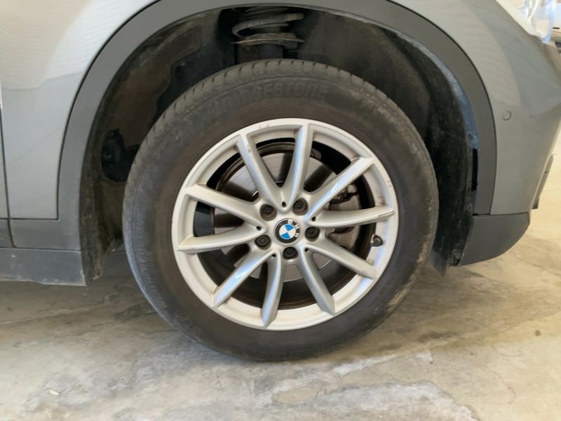 BMW X1 xDrive 18d Advantage 2019 – снимка 11