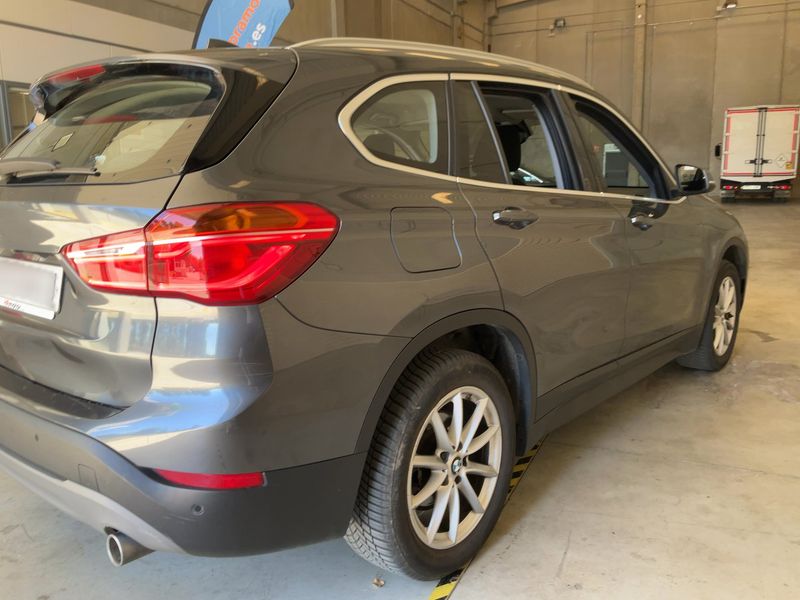 BMW X1 xDrive 18d Advantage 2019 – снимка 8
