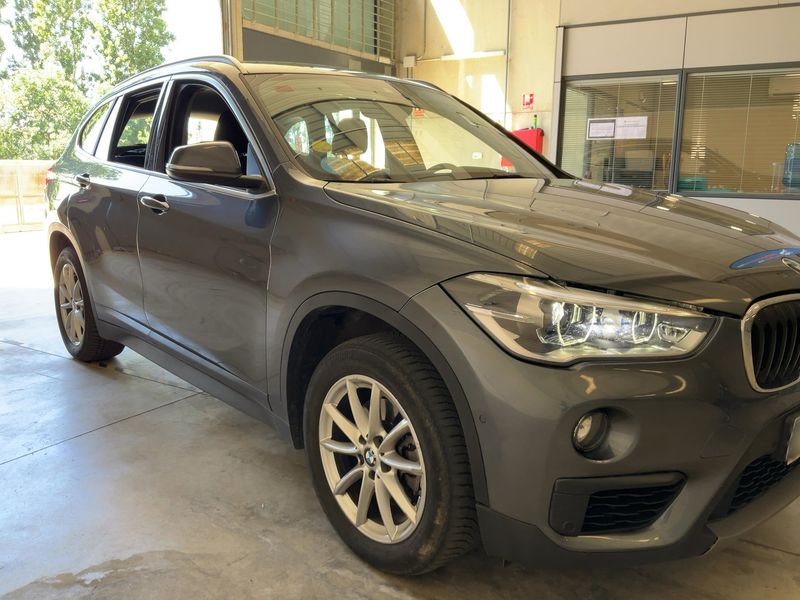 BMW X1 xDrive 18d Advantage 2019 – снимка 12