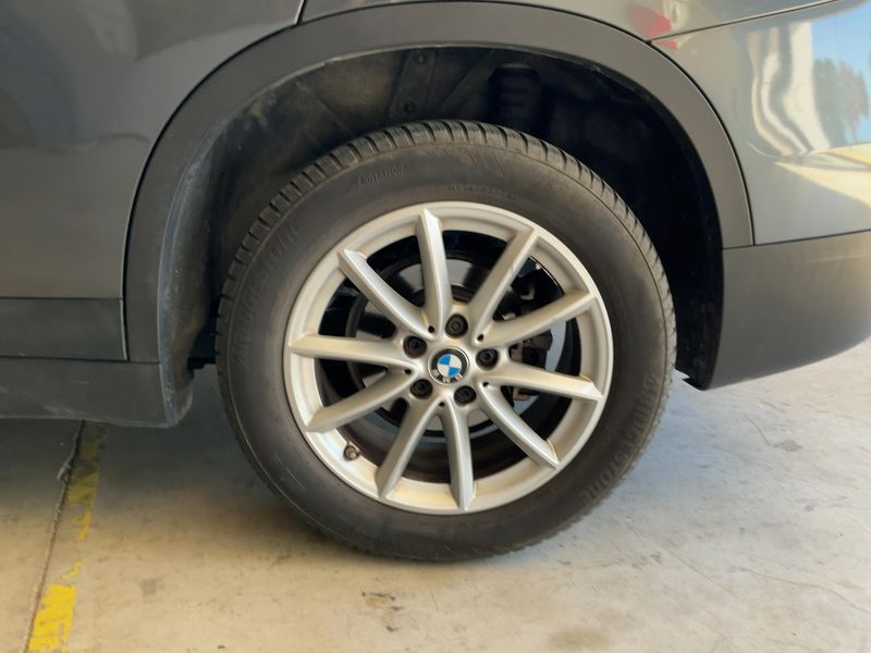 BMW X1 xDrive 18d Advantage 2019 – снимка 5