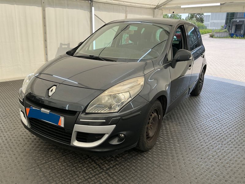Renault Scenic 1.4 TCe Dynamique 2011 – снимка 1