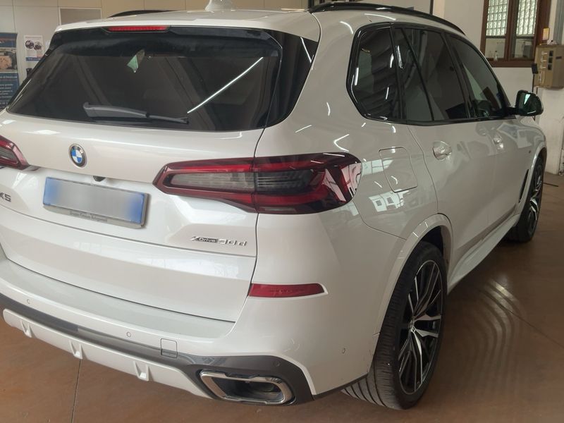BMW X5 xDrive 30d Mild-Hybrid M Sport 2021 – снимка 8