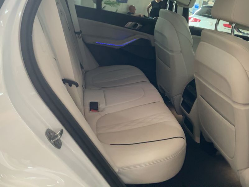 BMW X5 xDrive 30d Mild-Hybrid M Sport 2021 – снимка 19