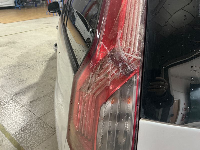 Citroen C4 Grand Picasso 1.6 VTi Seduction 2013 – снимка на щета
