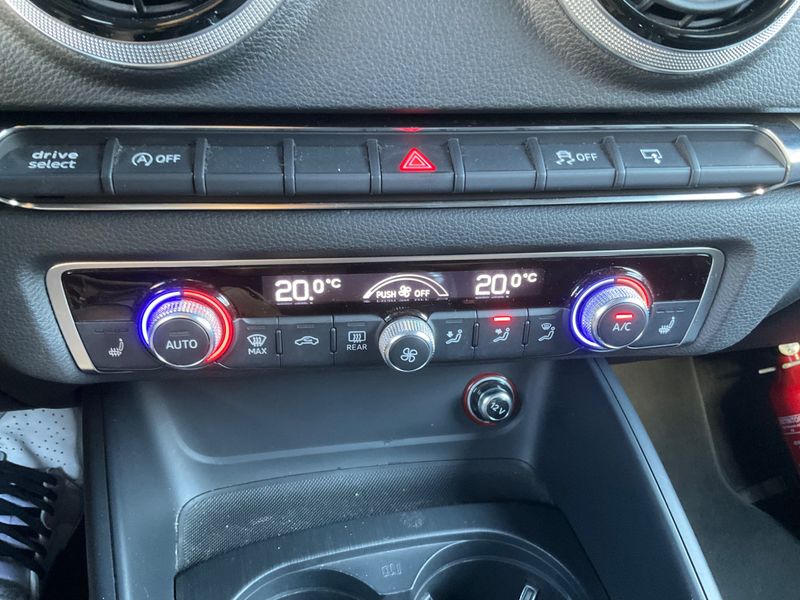 Audi A3 Sportback 1.6 TDI Attraction 2014 – снимка 24