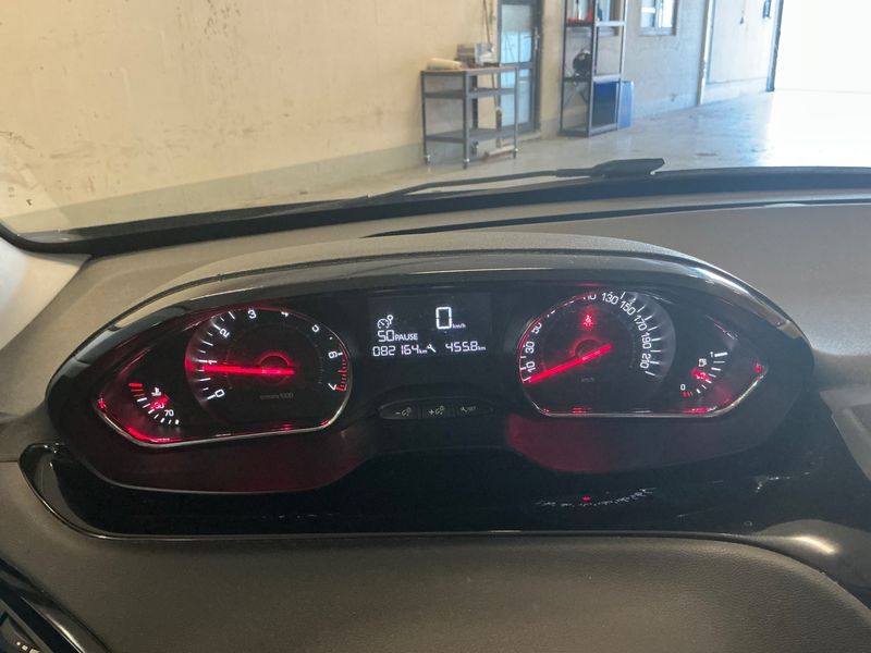 Peugeot 208 1.2 e-VTi Active 2014 – снимка 4