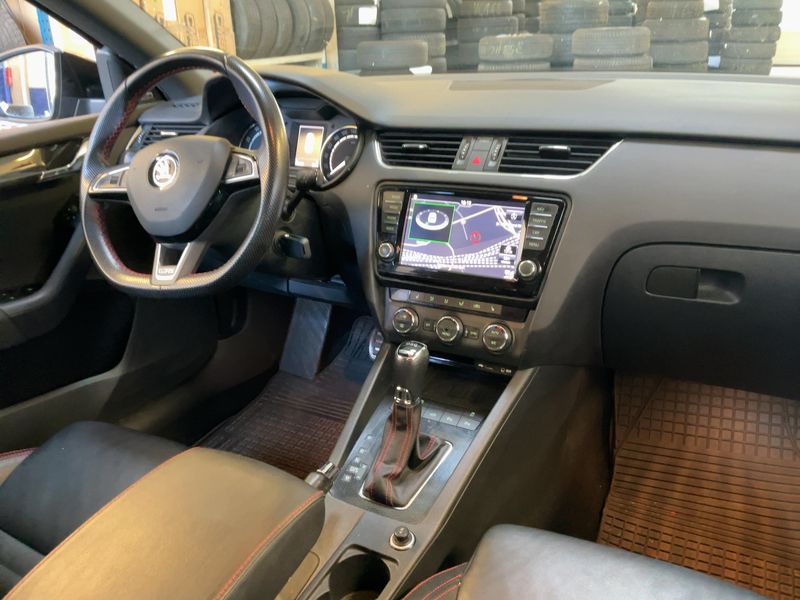 Skoda Octavia 2.0 TSI RS 2015 – снимка 18