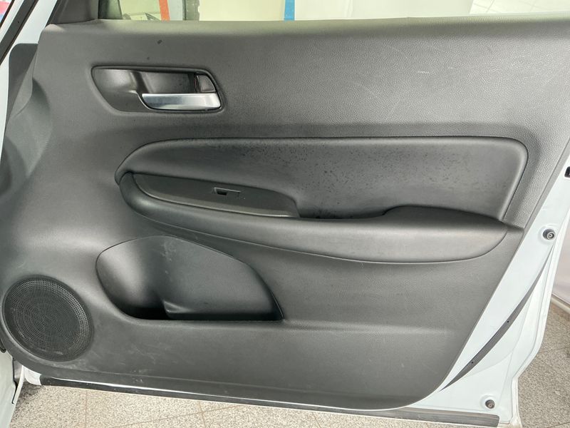 Honda Jazz 1.5 i-MMD Hybrid Elegance 2022 – снимка 33