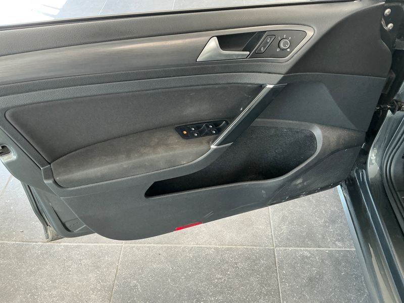 Volkswagen Golf VII 1.6 TDI Comfortline BlueMotion Tech 2018 – снимка 26