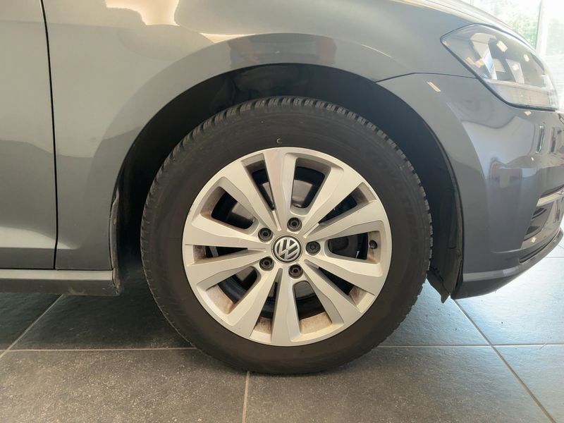 Volkswagen Golf VII 1.6 TDI Comfortline BlueMotion Tech 2018 – снимка 11