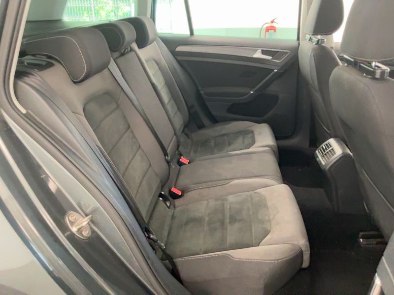 Volkswagen Golf VII 1.6 TDI Comfortline BlueMotion Tech 2018 – снимка 19