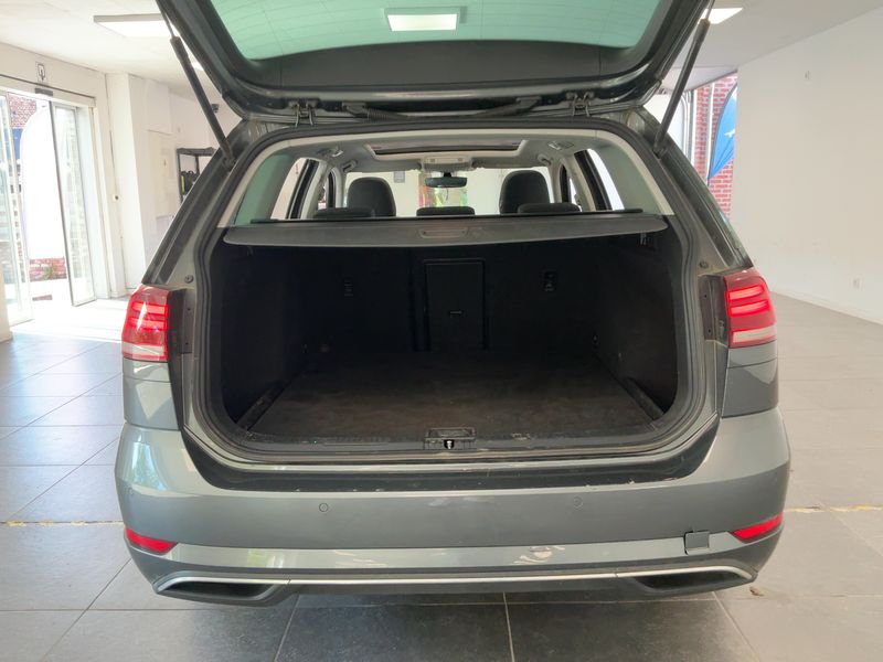 Volkswagen Golf VII 1.6 TDI Comfortline BlueMotion Tech 2018 – снимка 15
