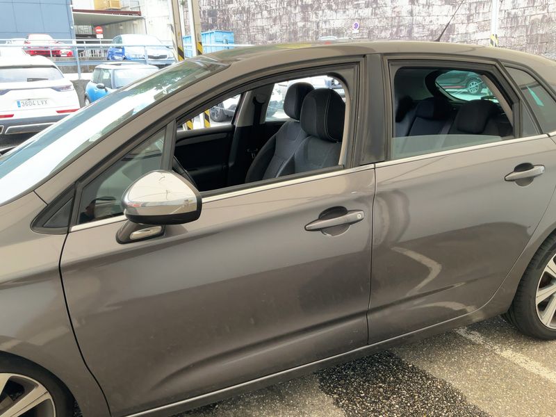Citroen C4 1.2 e-THP Feel Edition 2016 – снимка 4