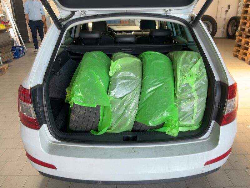Skoda Octavia 2.0 TDI Elegance 2014 – снимка 16