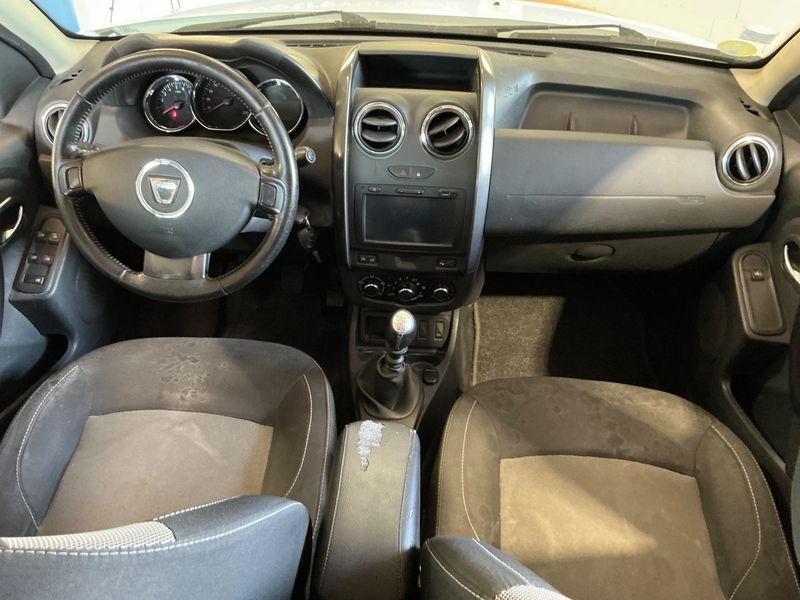 Dacia Duster 1.5 dCi Prestige 4x2 2016 – снимка 17