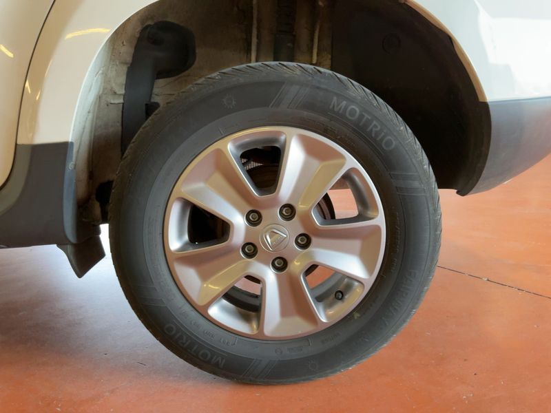 Dacia Duster 1.5 dCi Prestige 4x2 2016 – снимка 5