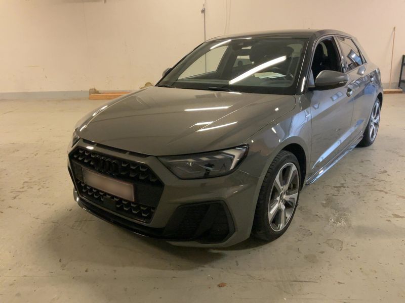 Audi A1 Sportback 35 TFSI S line 2022 – снимка 2