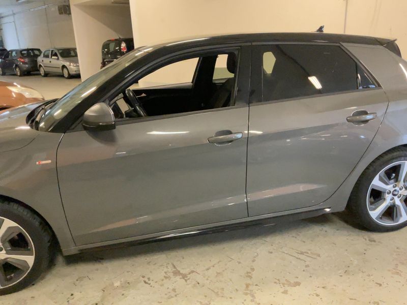 Audi A1 Sportback 35 TFSI S line 2022 – снимка 4