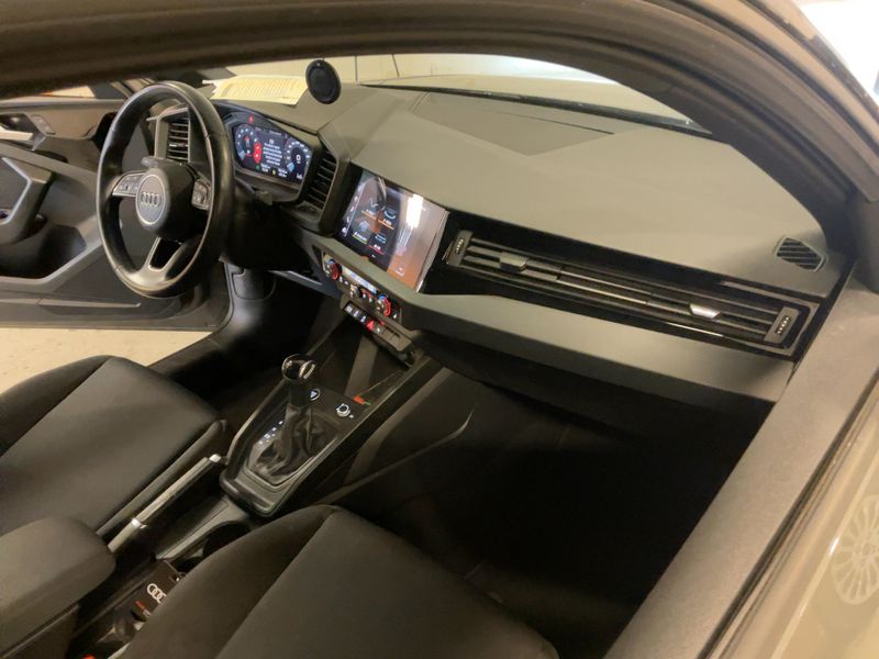Audi A1 Sportback 35 TFSI S line 2022 – снимка 17