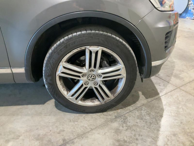 Volkswagen Touareg 3.0 V6 TDI Executive BlueMotion Tech 2016 – снимка 11