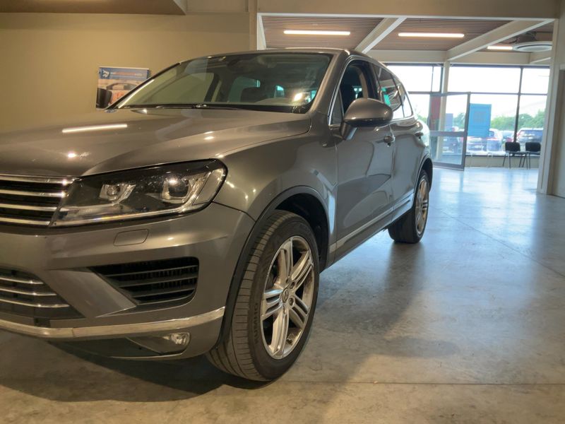 Volkswagen Touareg 3.0 V6 TDI Executive BlueMotion Tech 2016 – снимка 2