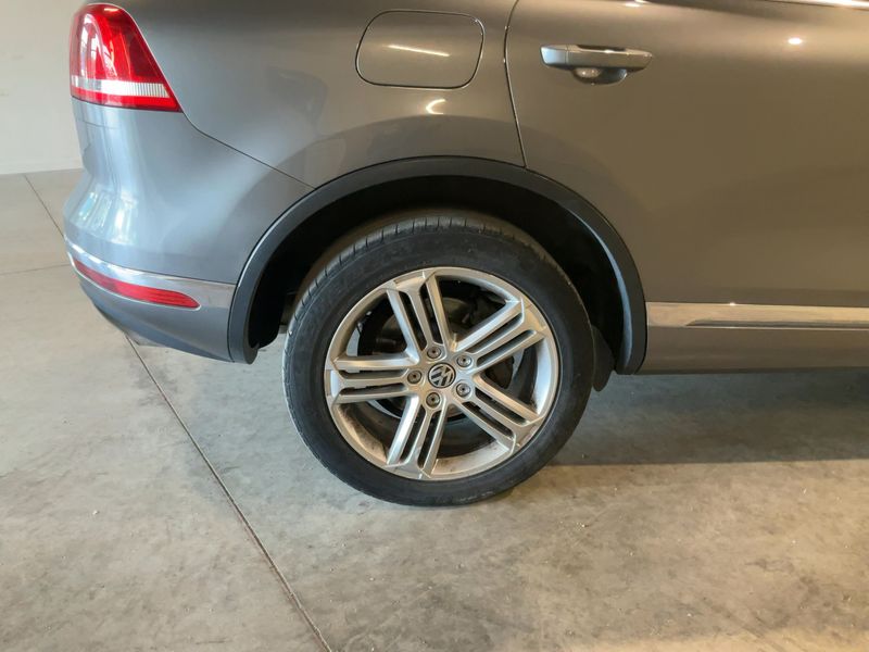 Volkswagen Touareg 3.0 V6 TDI Executive BlueMotion Tech 2016 – снимка 9