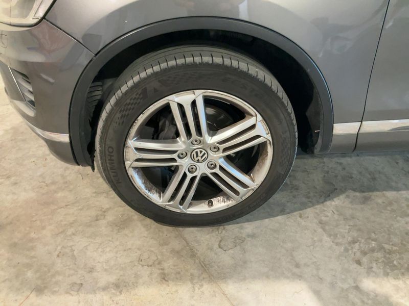 Volkswagen Touareg 3.0 V6 TDI Executive BlueMotion Tech 2016 – снимка 3
