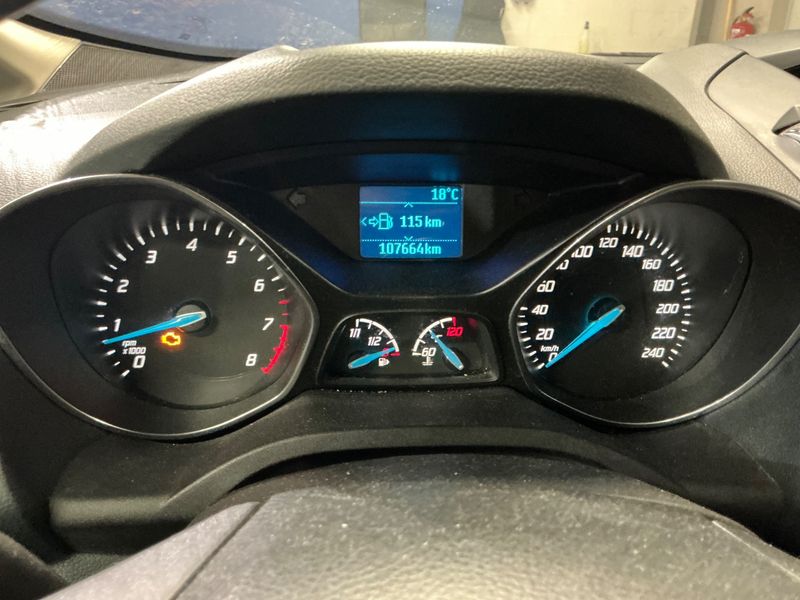Ford C-Max 1.0 EcoBoost Edition 2015 – снимка 4