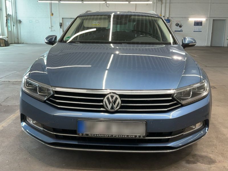 Volkswagen Passat 2.0 TDI Highline BlueMotion Tech 2018 – снимка 14