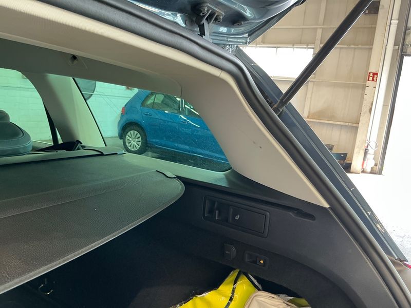 Volkswagen Passat 2.0 TDI Highline BlueMotion Tech 2018 – снимка 22