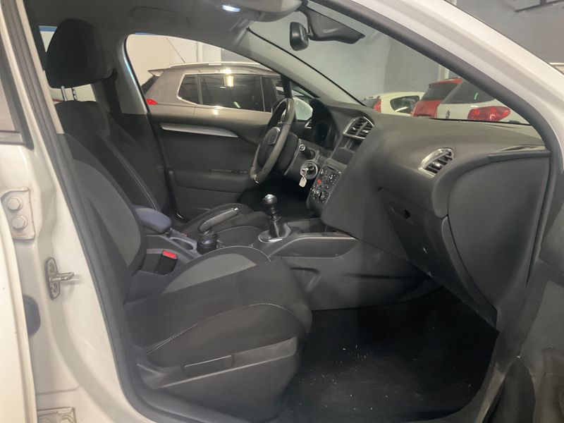 Citroen C4 1.2 e-THP Feel 2016 – снимка 3