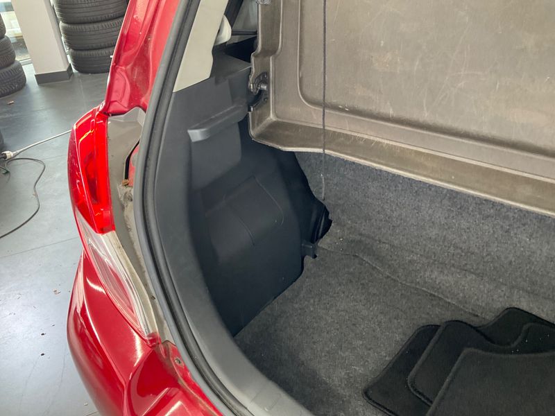 Suzuki Celerio 1.0 Club 2017 – снимка 28
