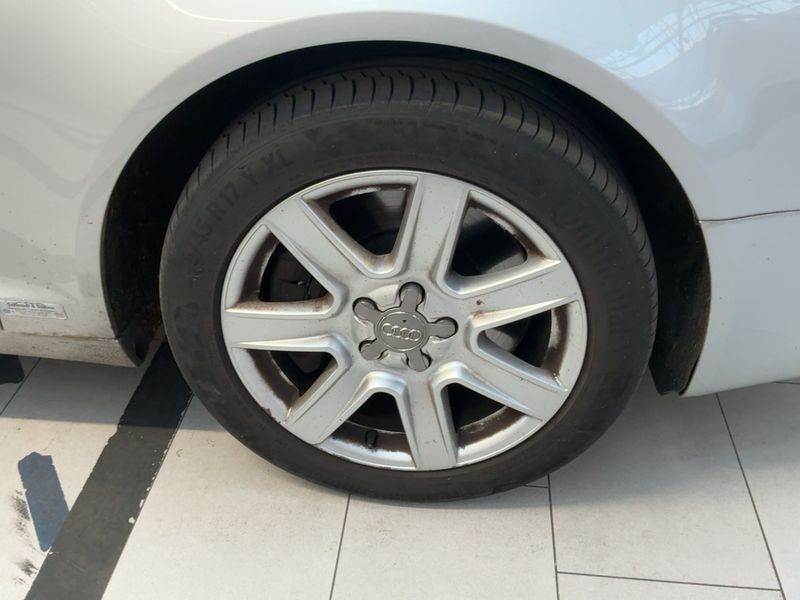 Audi A6 3.0 V6 TDI quattro 2010 – снимка 11
